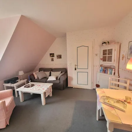 Landhaus-rosenhof-wohnung-5 아파트 Boldixum